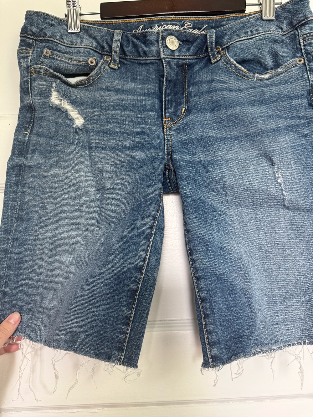 American Eagle Outfitters Blue Distressed‎ Cutoff Denim Bermudas Low Rise Y2K 6 - Picture 3 of 11